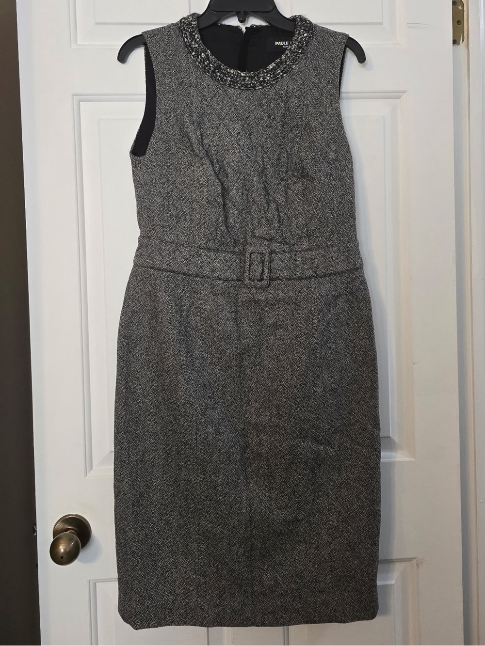 Paule Ka Paris Wool Gray Tweed Sleeveless Sheath Dress Sz 42 US 10 Quilted Belt